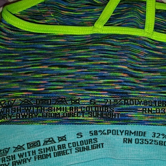 2 Sweaty Betty Sports Bra - Picture 4 of 4